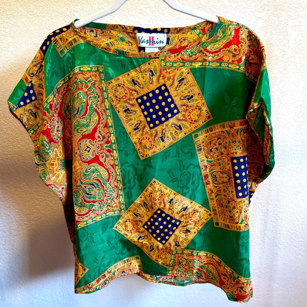 VTG Boxy Scarf-detail 80s blouse top